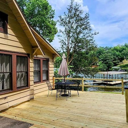 #05 - Lakefront Two Bedroom Cottage- Pet Friendly Hot Springs Zewnętrze zdjęcie
